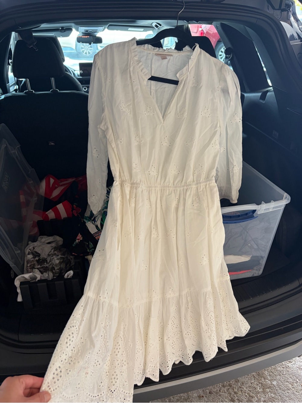 Knox Rose White Eyelet Midi Dress with Tiered Hem